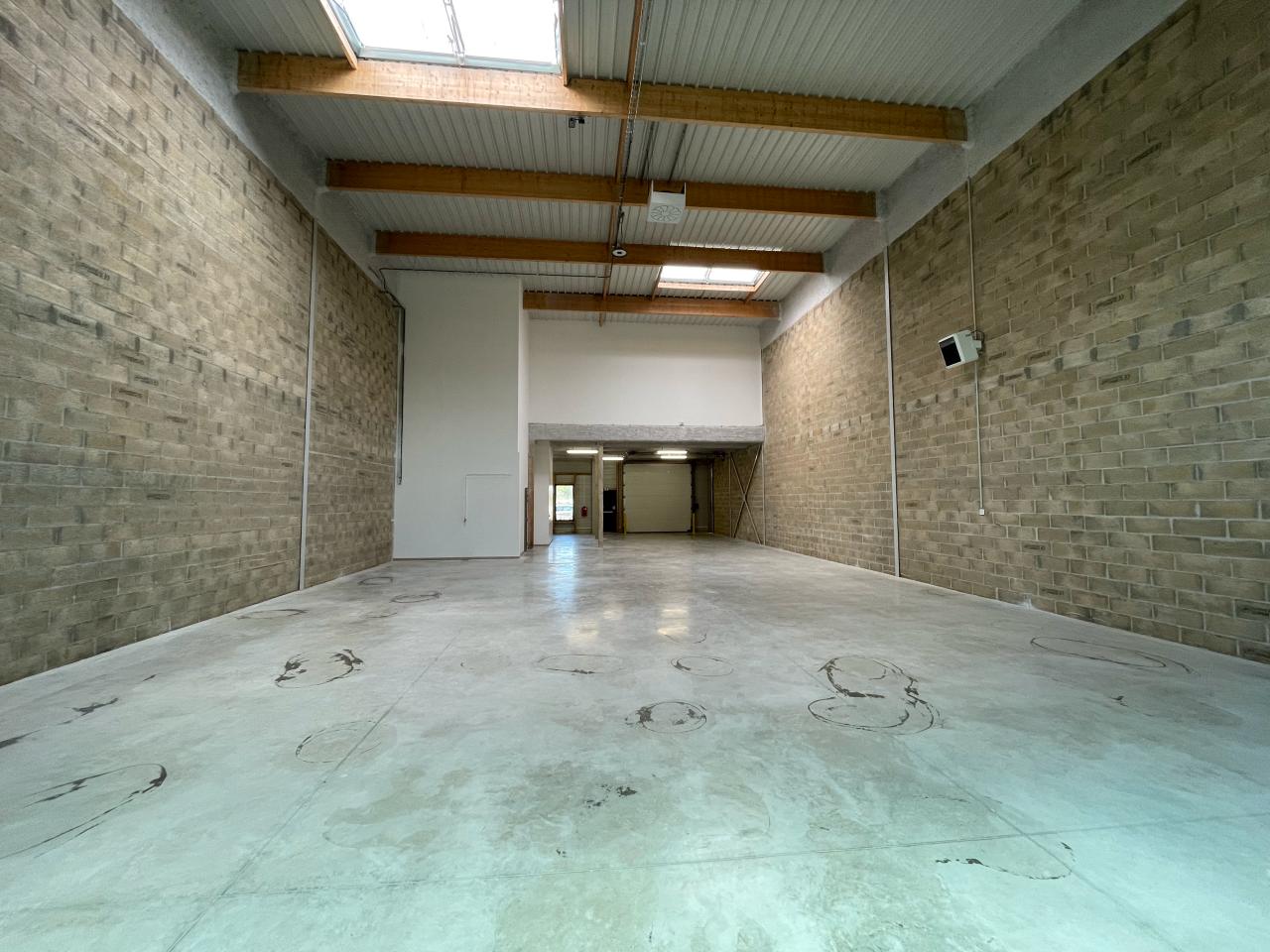 Local d'activité Coupvray 2373m² Location local d'activité Coupvray Seine-et-Marne OLACT2316533 2